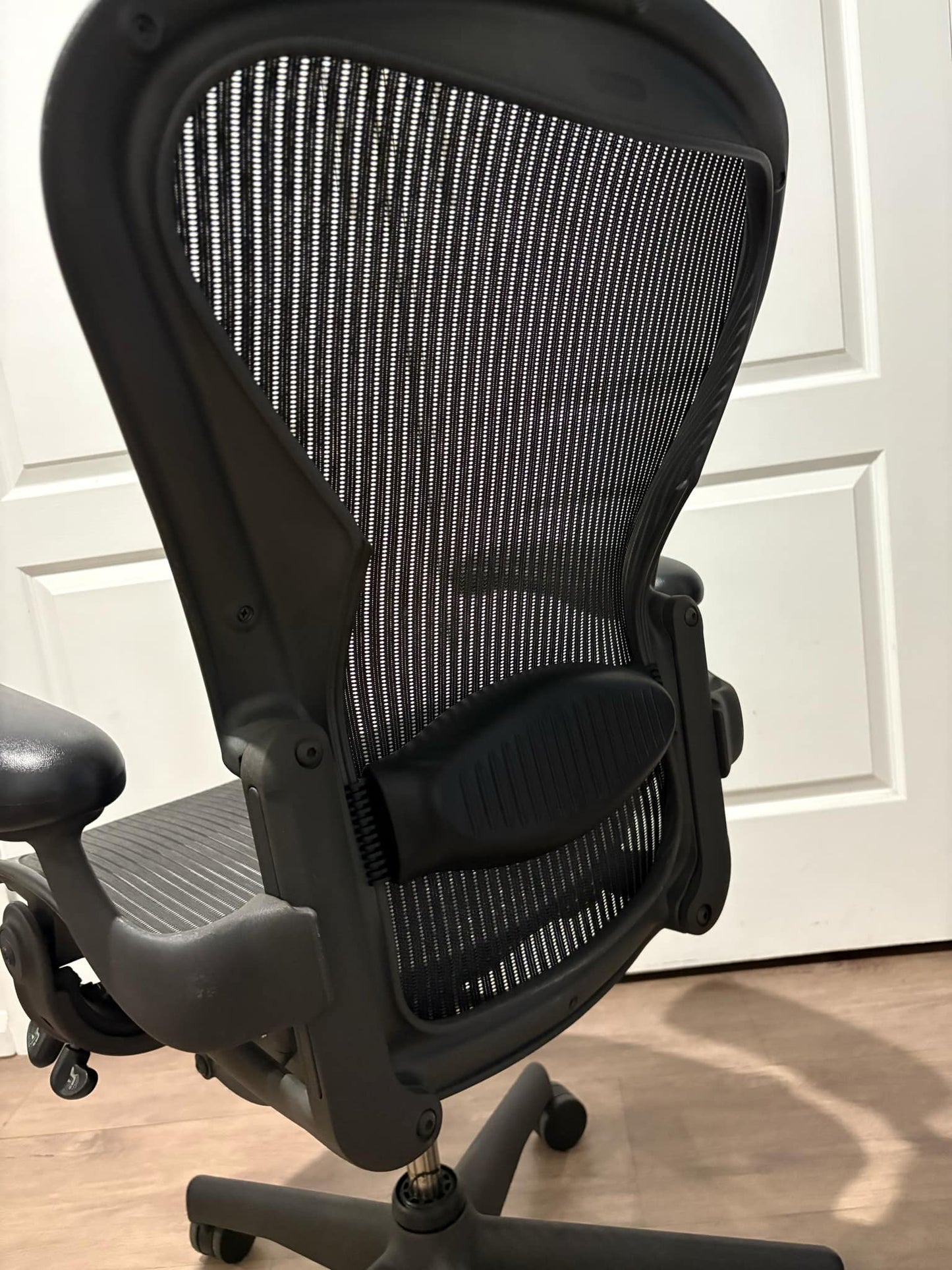 Genuine Herman Miller Aeron classic chair - Size B