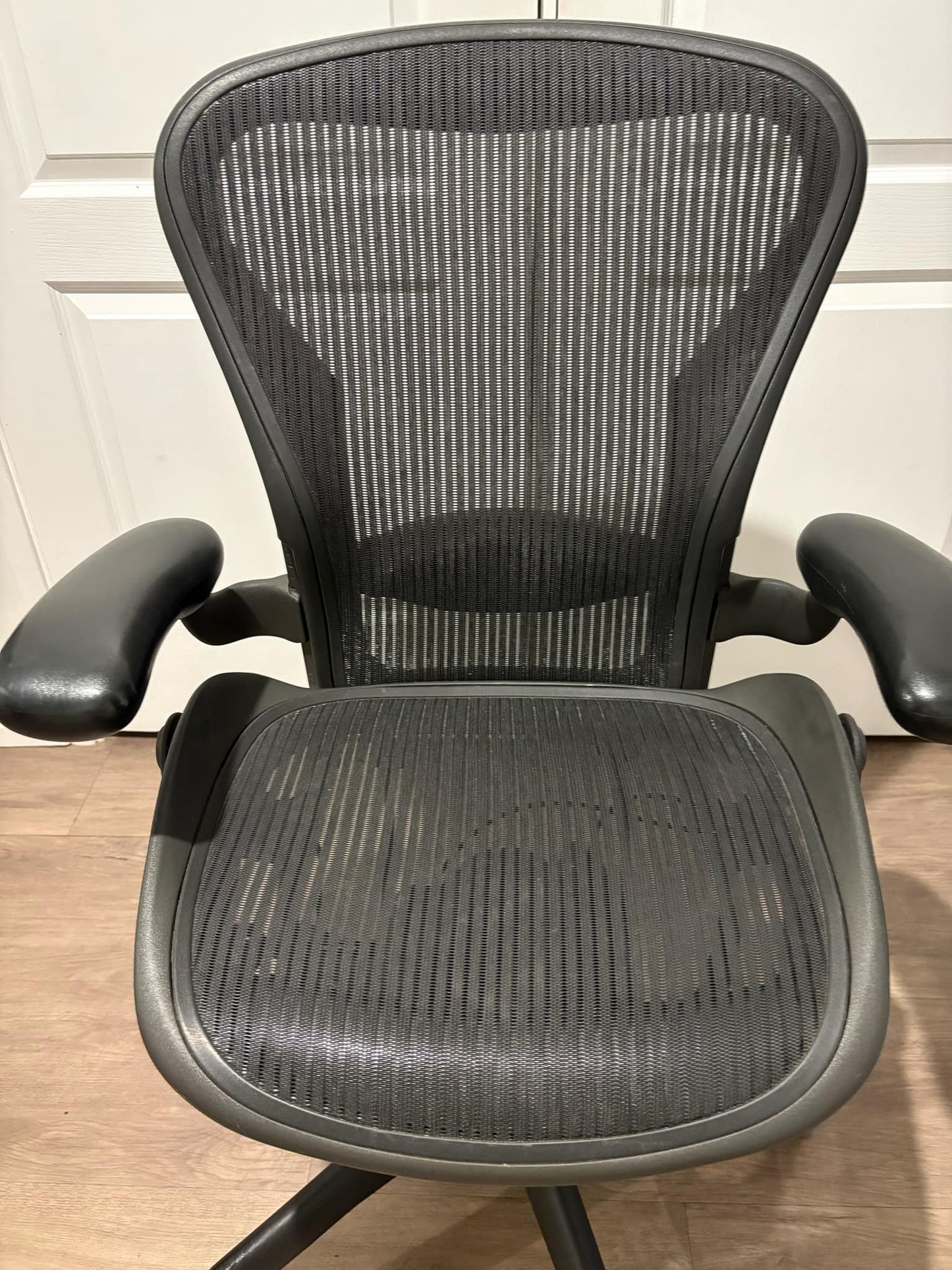 Genuine Herman Miller Aeron classic chair - Size B
