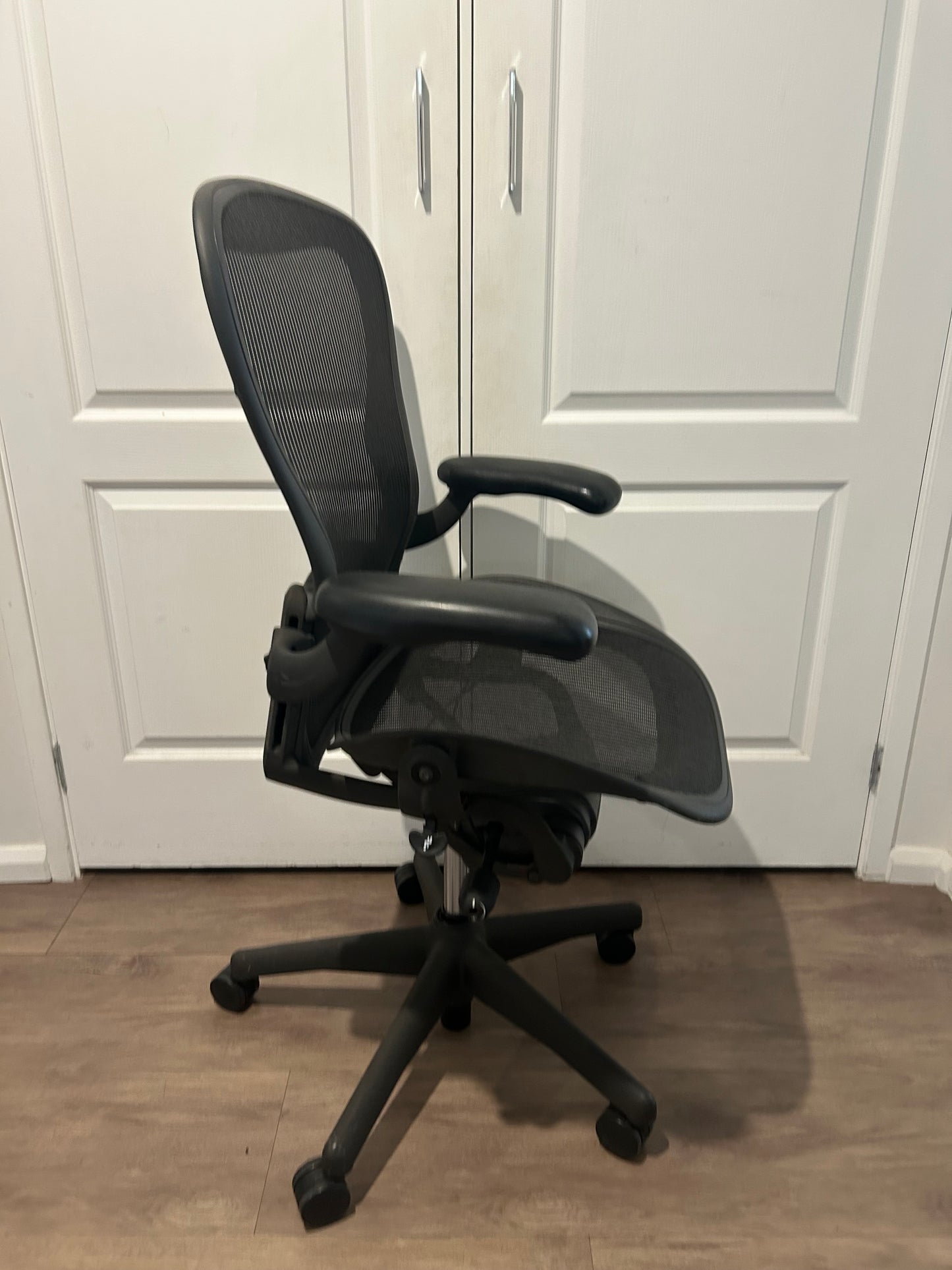 Herman Miller Aeron classic chair - Size C