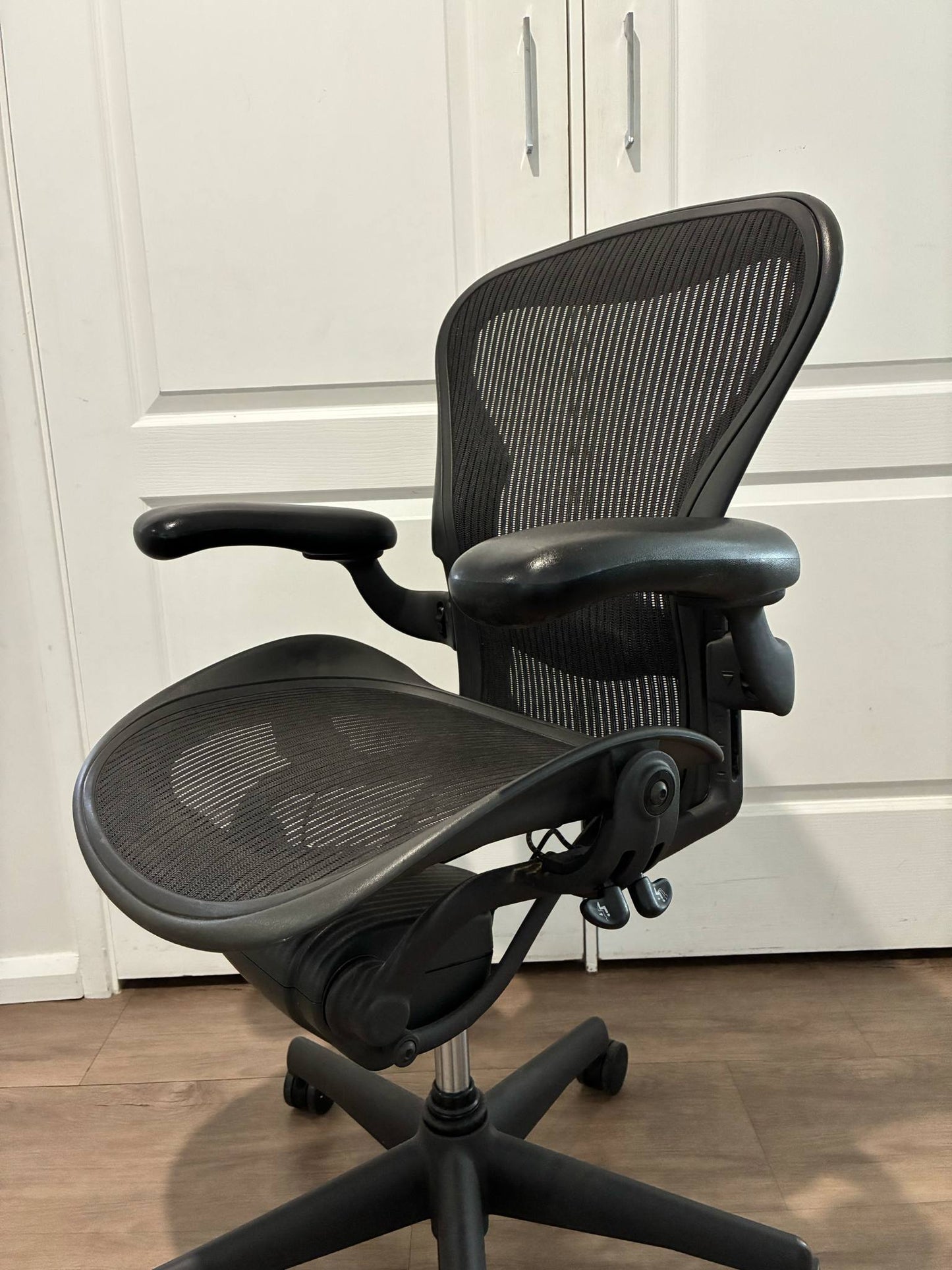 Herman Miller Aeron Ergonomic Office Chair – Used, Excellent condition - size B