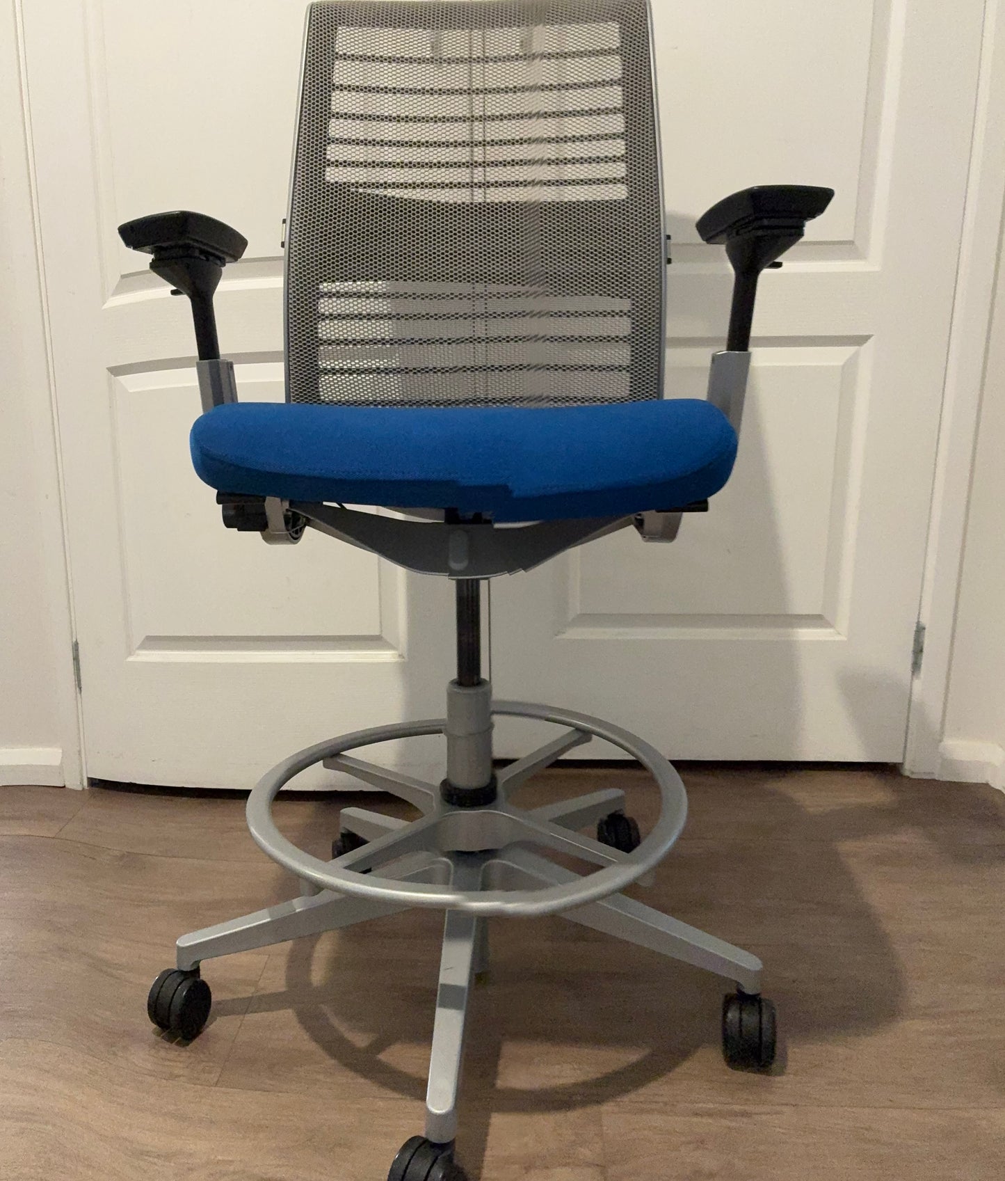 Steelcase Think V2 Office Stool