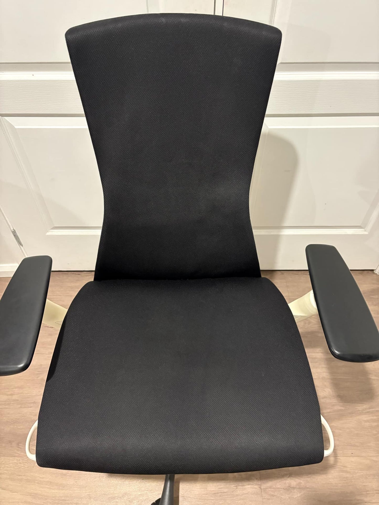 Genuine Herman Miller Embody office chair - Black-White