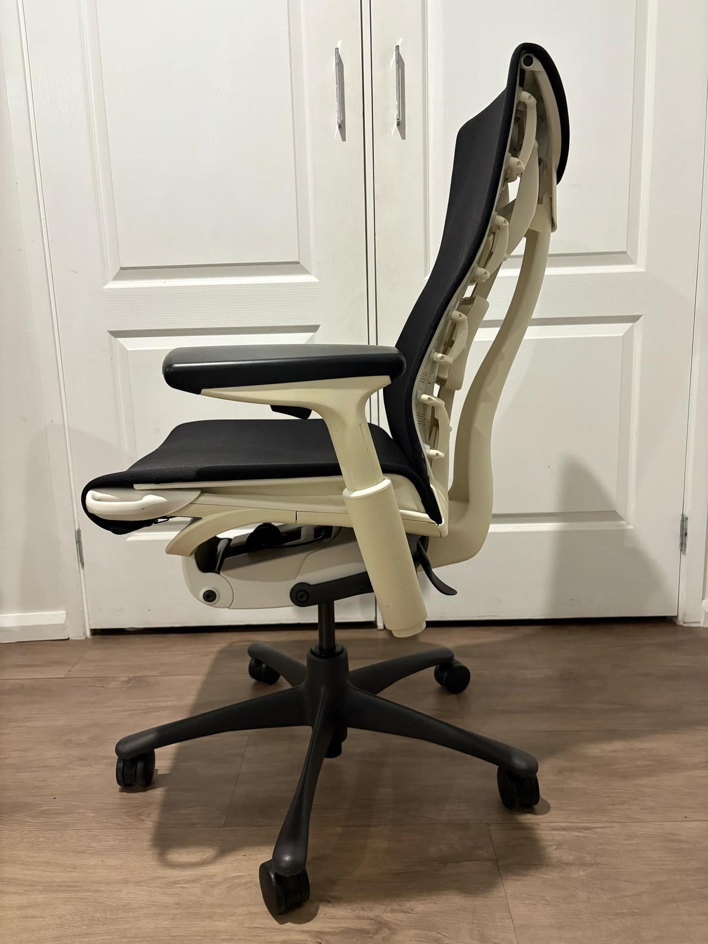 Genuine Herman Miller Embody office chair - Black-White