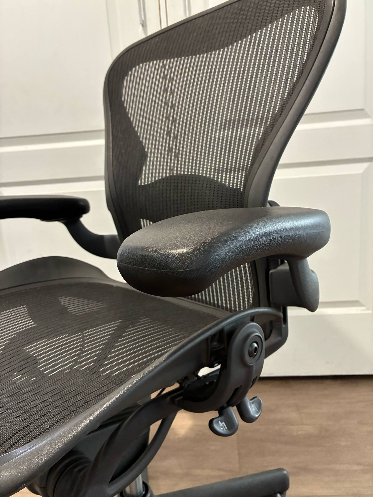 Herman Miller Aeron Ergonomic Office Chair – Used, excellent condition- Size B