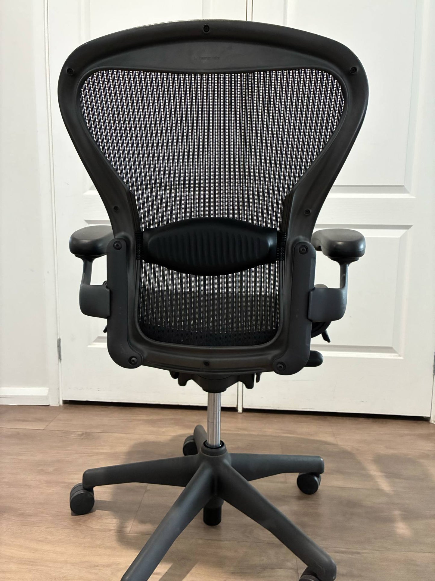 Herman Miller Aeron Ergonomic Office Chair – Used, excellent condition- Size B