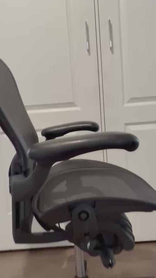 Herman Miller Aeron Ergonomic Office Chair – Used, Excellent condition - size B