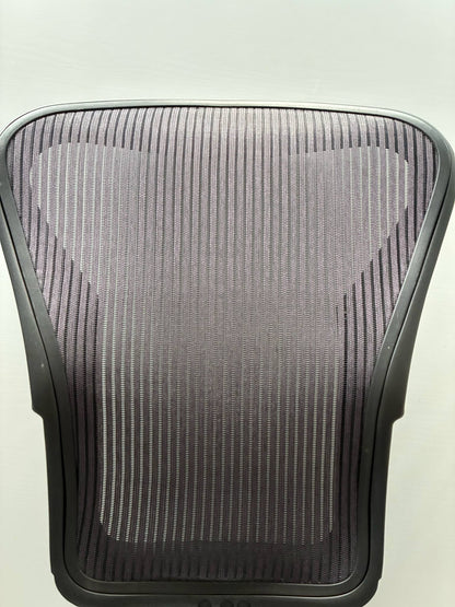Aeron Classic Backrest – Size B, Carbon Black (3D01) - Used excellent condition