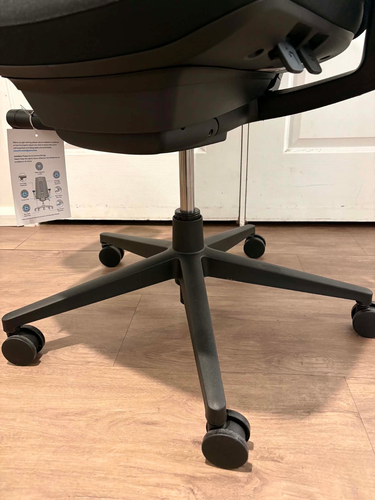 Haworth Fern Ergonomic Office Chair – New & Unused | Height Adjustable Arms