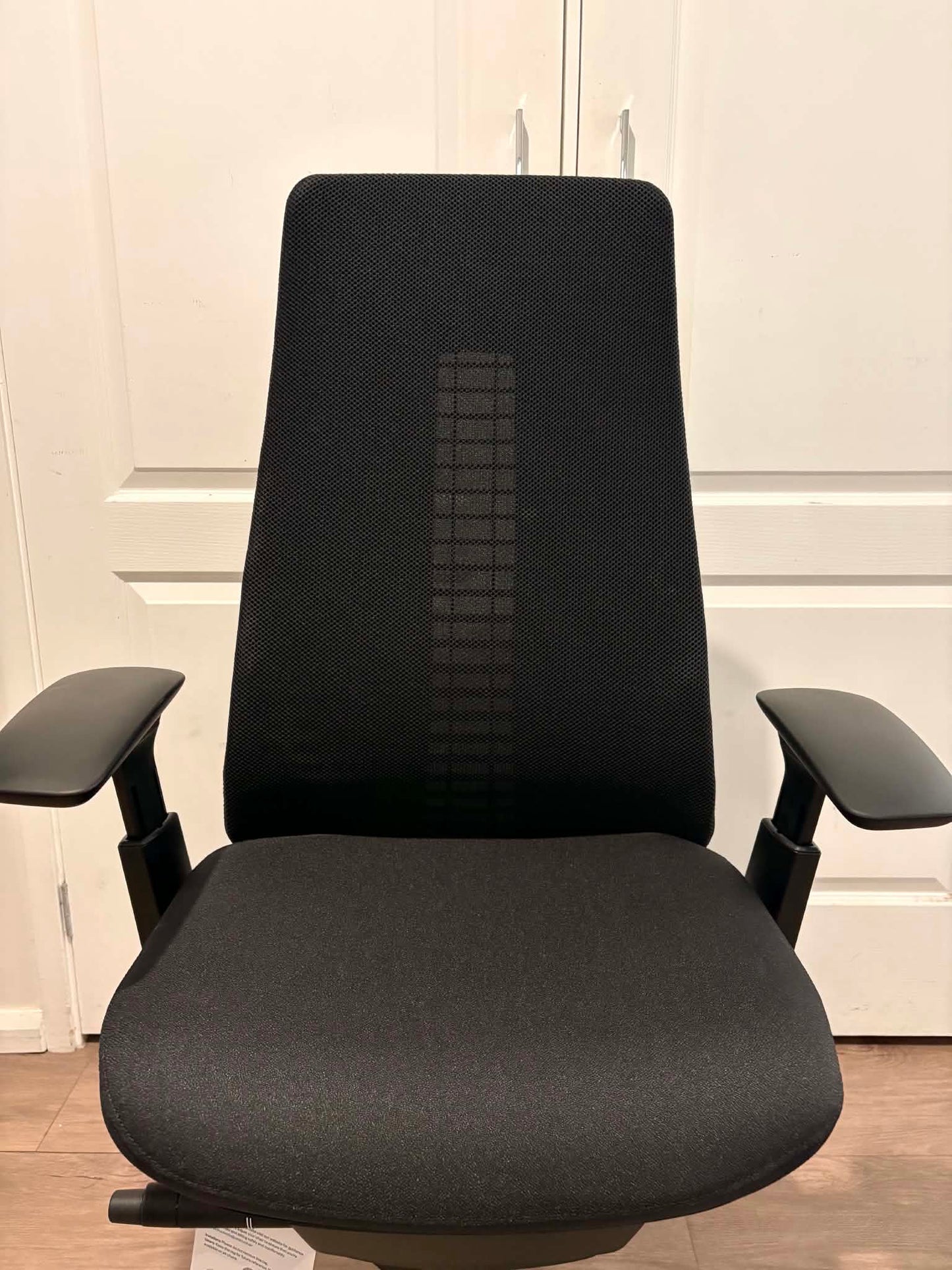 Haworth Fern Ergonomic Office Chair – New & Unused | Height Adjustable Arms