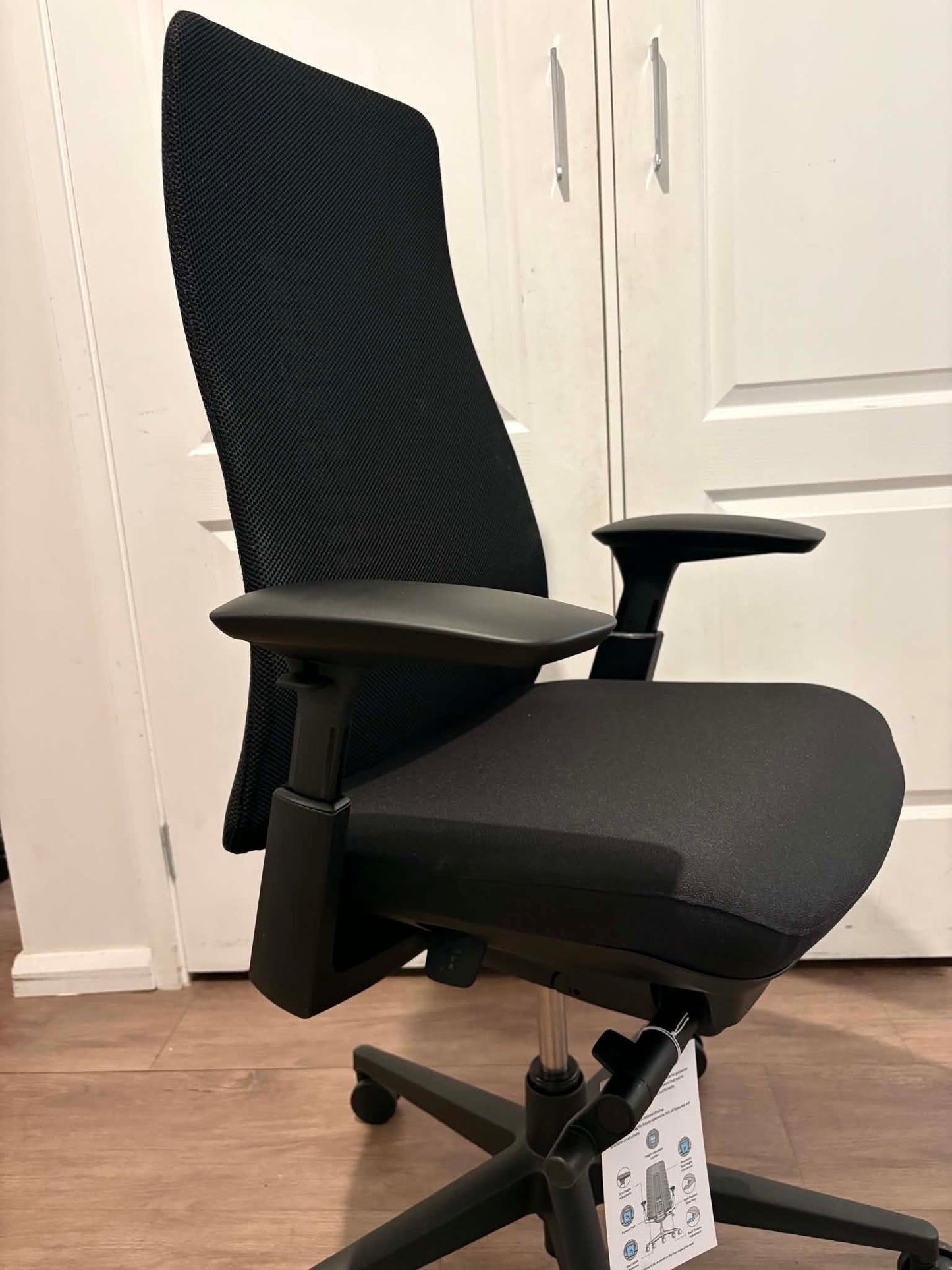 Haworth Fern Ergonomic Office Chair – New & Unused | Height Adjustable Arms