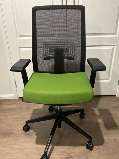 Haworth Very task chair