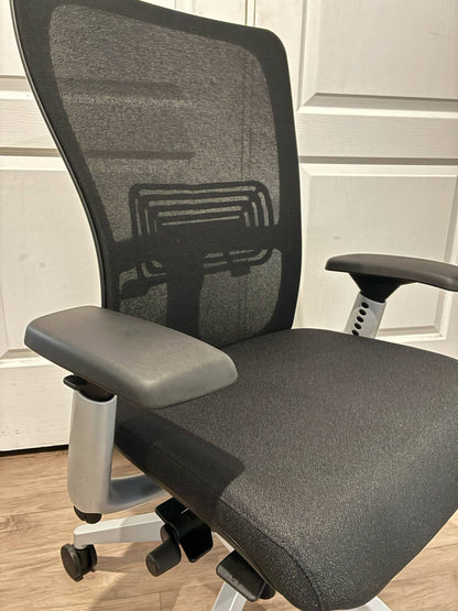 Haworth Zody Ergonomics Office chair - Brand new