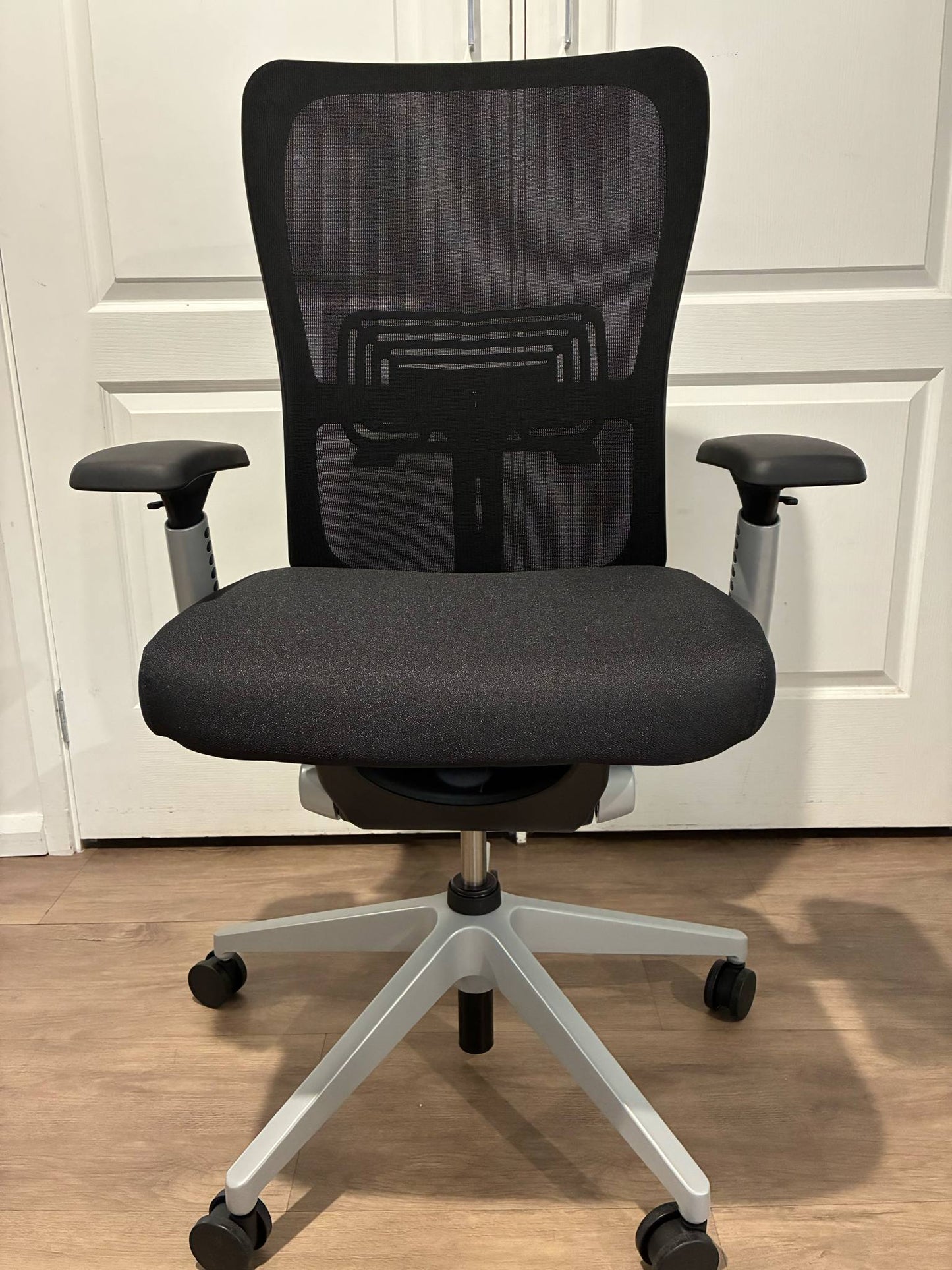 Haworth Zody Ergonomics Office chair - Brand new