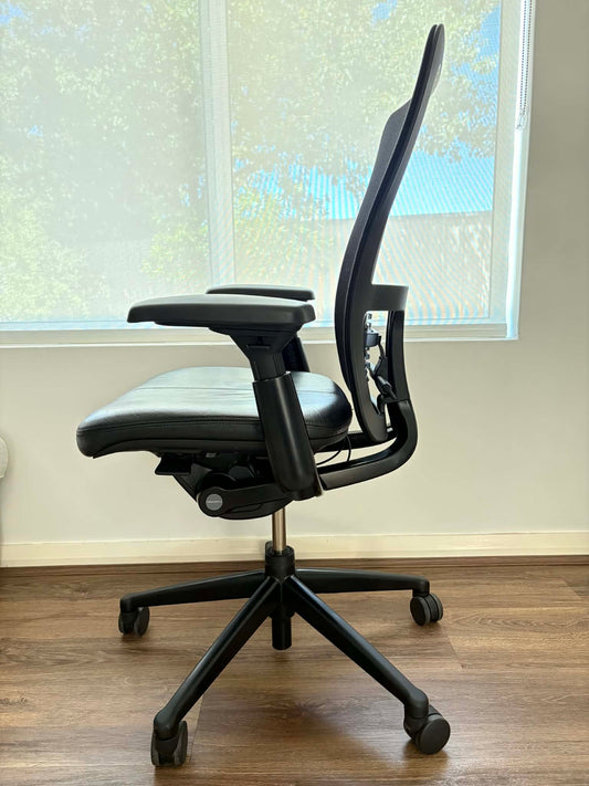 Haworth Zody ergonomic office chair - Leather
