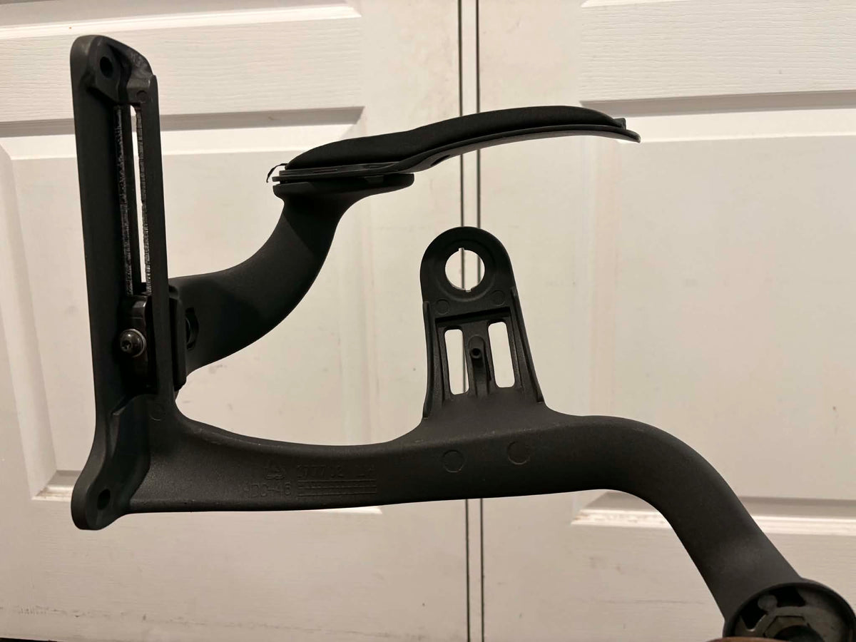 Used Herman Miller Aeron Classic Armrests Pair – Genuine Lever-Lock Adjustable Arms