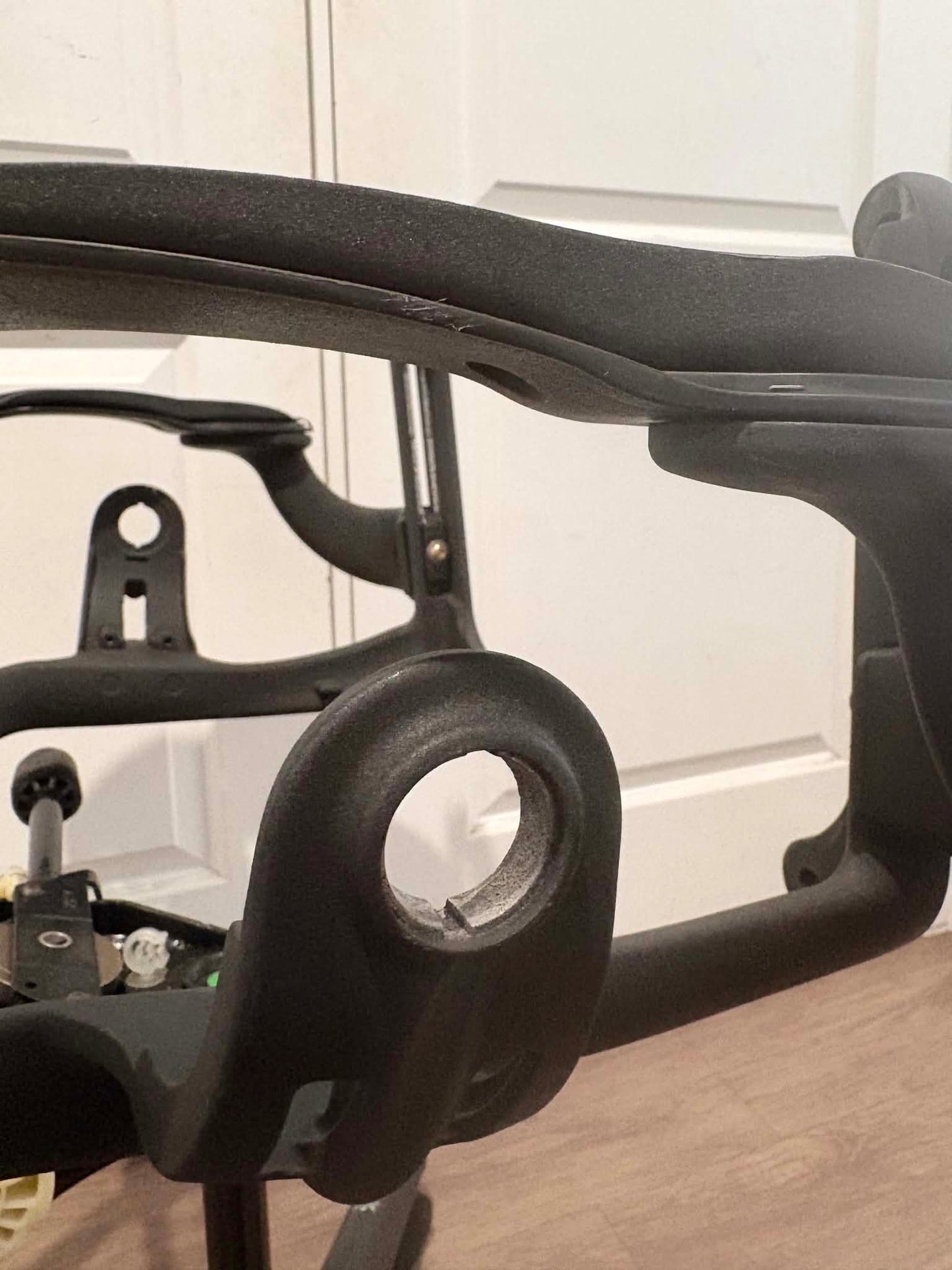 Used Herman Miller Aeron Classic Armrests Pair – Genuine Lever-Lock Adjustable Arms