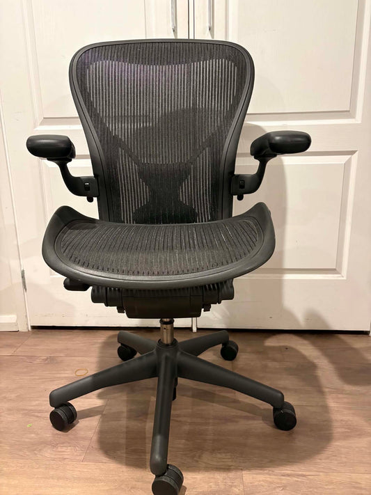 Herman Miller Aeron Classic Ergonomic Office chair - Size C