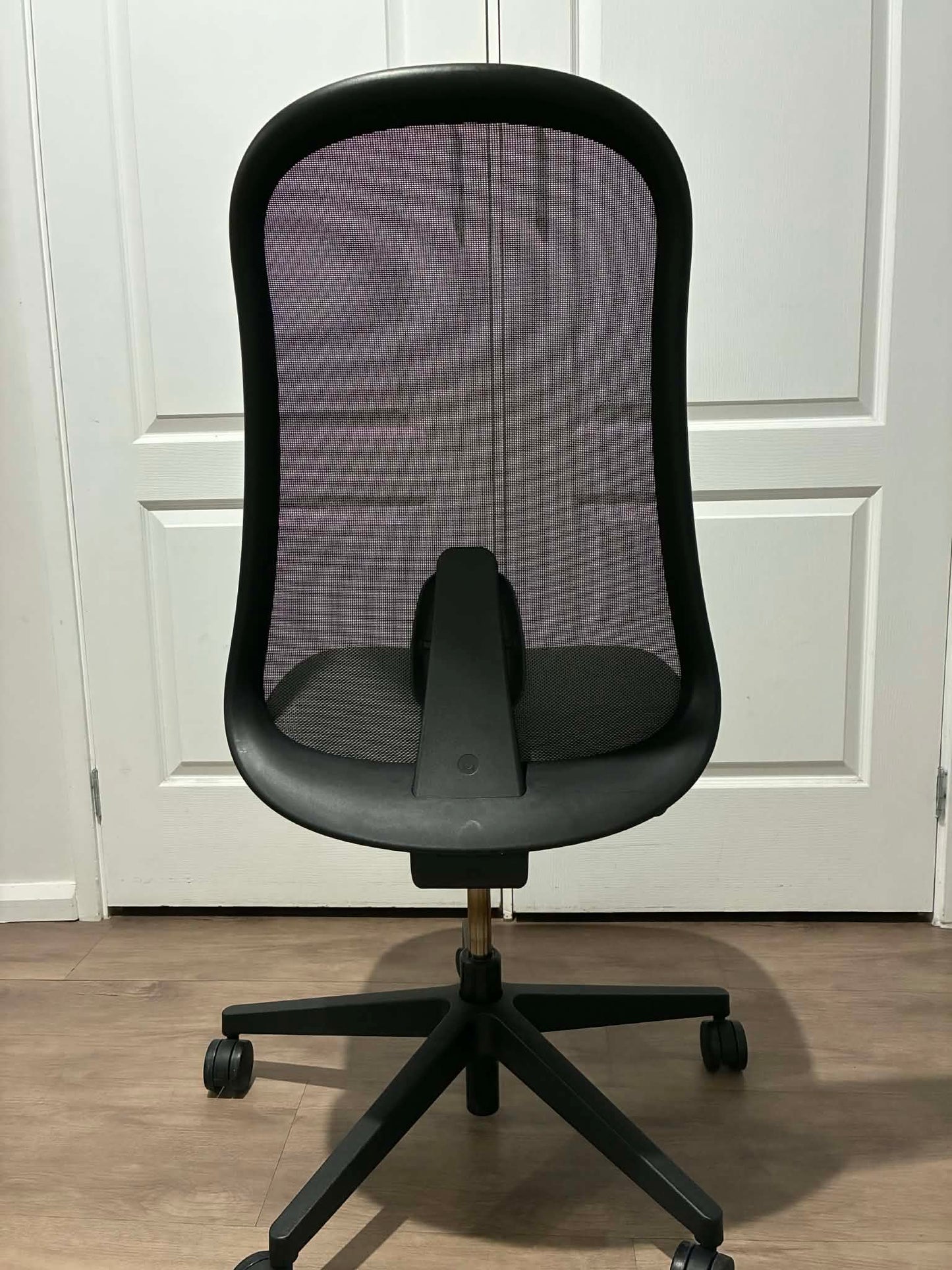Herman Miller Lino Ergonomic Office Chair - Without armrs