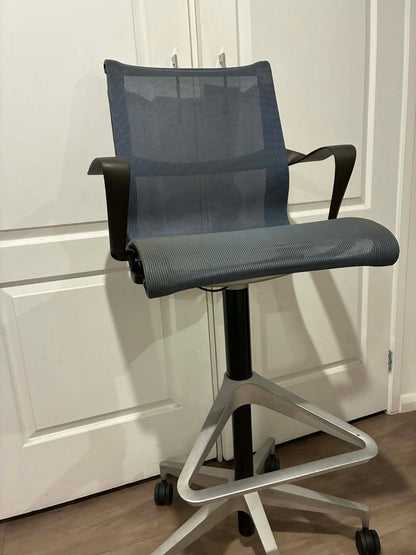 Herman Miller Setu Stool - blue colour