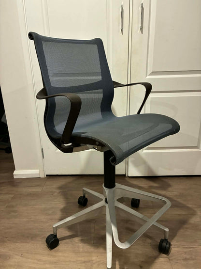 Herman Miller Setu Stool - blue colour