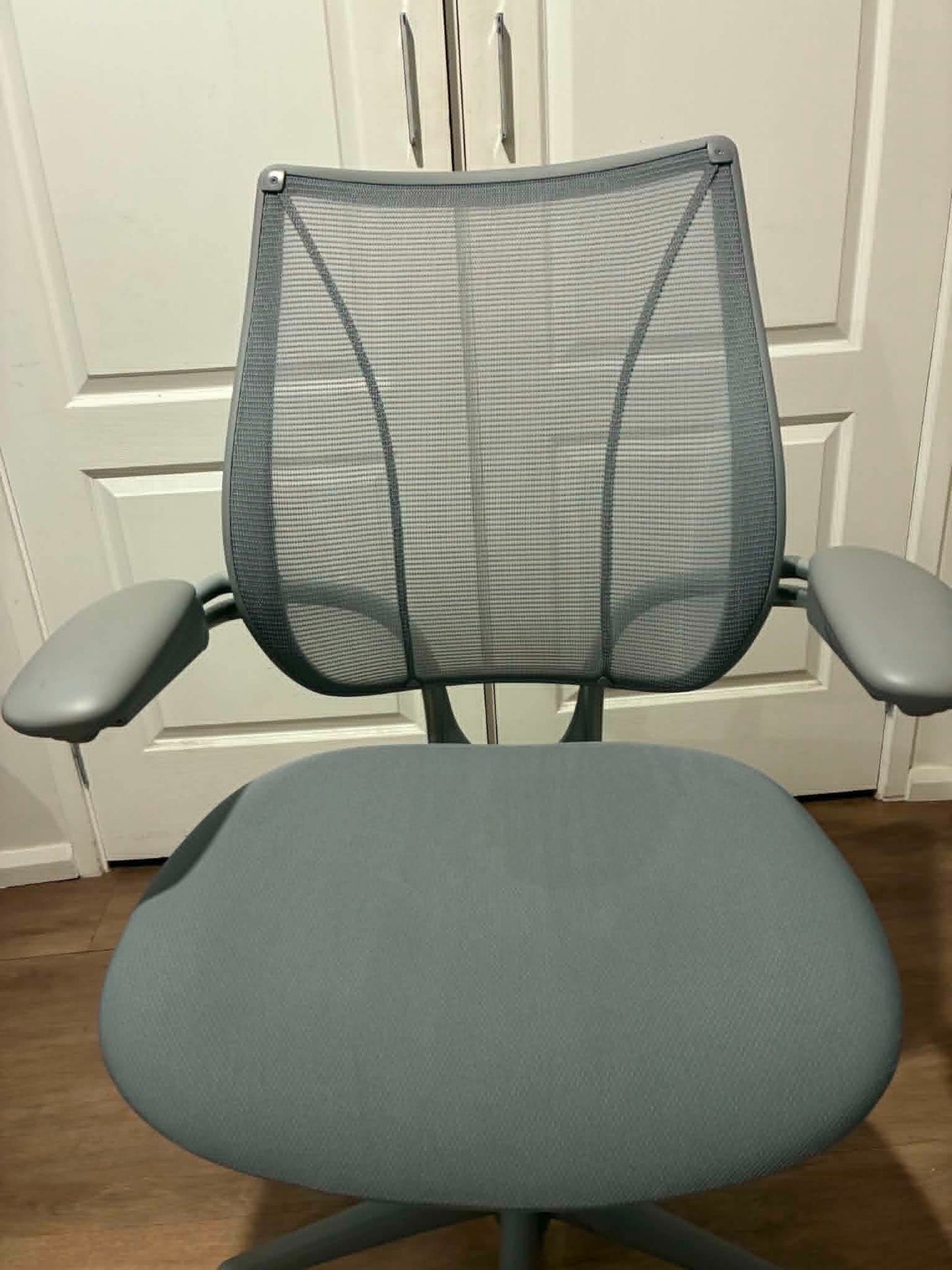 Humanscale Liberty Chair | Used Ergonomic Office Chair | Premium Mesh Task Chair
