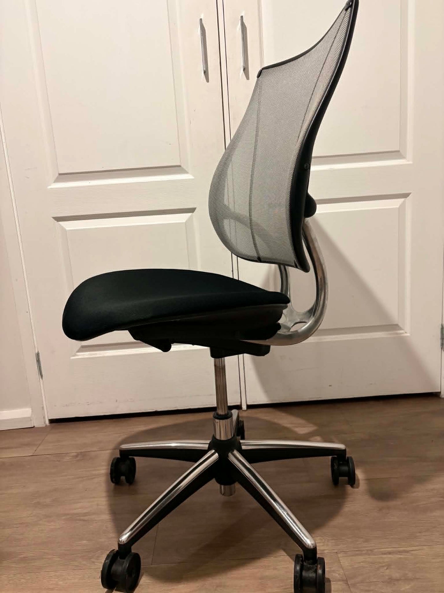 Humanscale Liberty Chair | Used Ergonomic Office Chair | Premium Mesh Task Chair | Without armrest