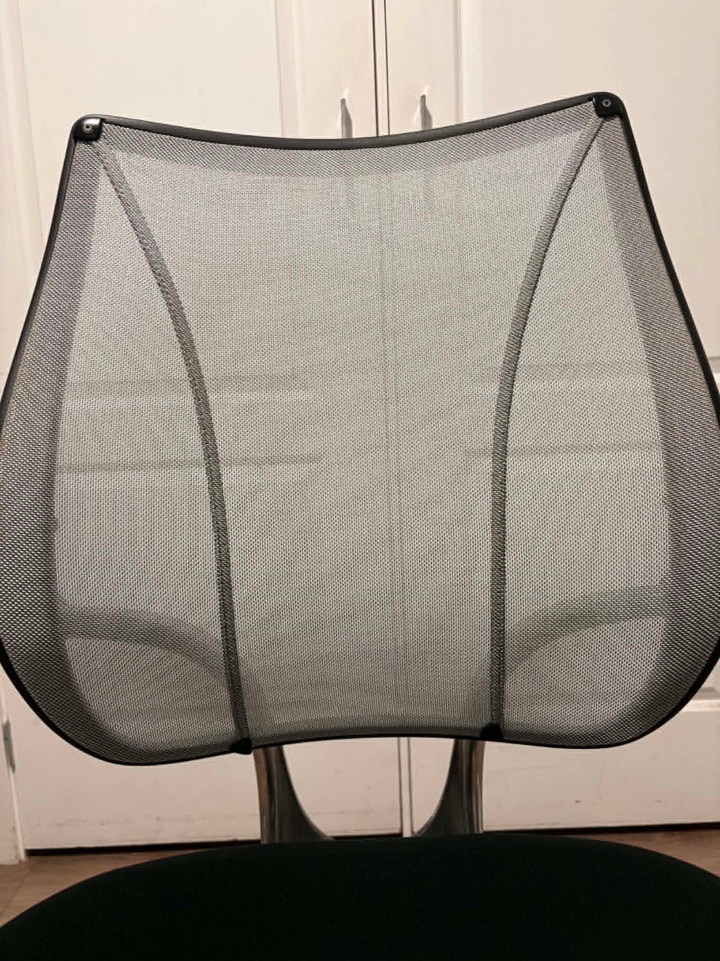 Humanscale Liberty Chair | Used Ergonomic Office Chair | Premium Mesh Task Chair | Without armrest