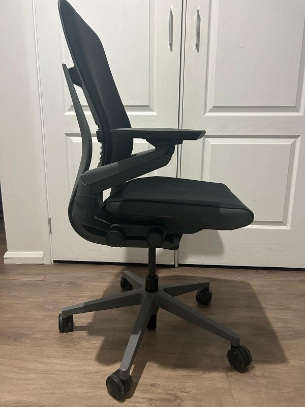 Steelcase Gesture chair - ex-demo chair