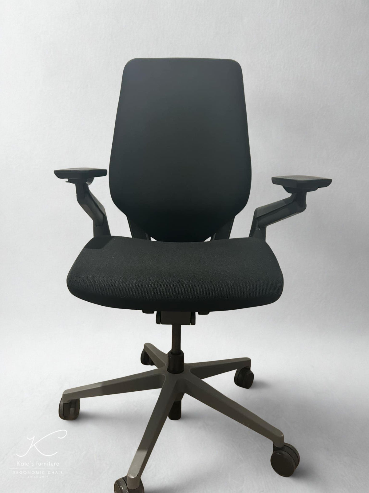 Professionally refurbished Steelcase Gesture prepared for functional inspection