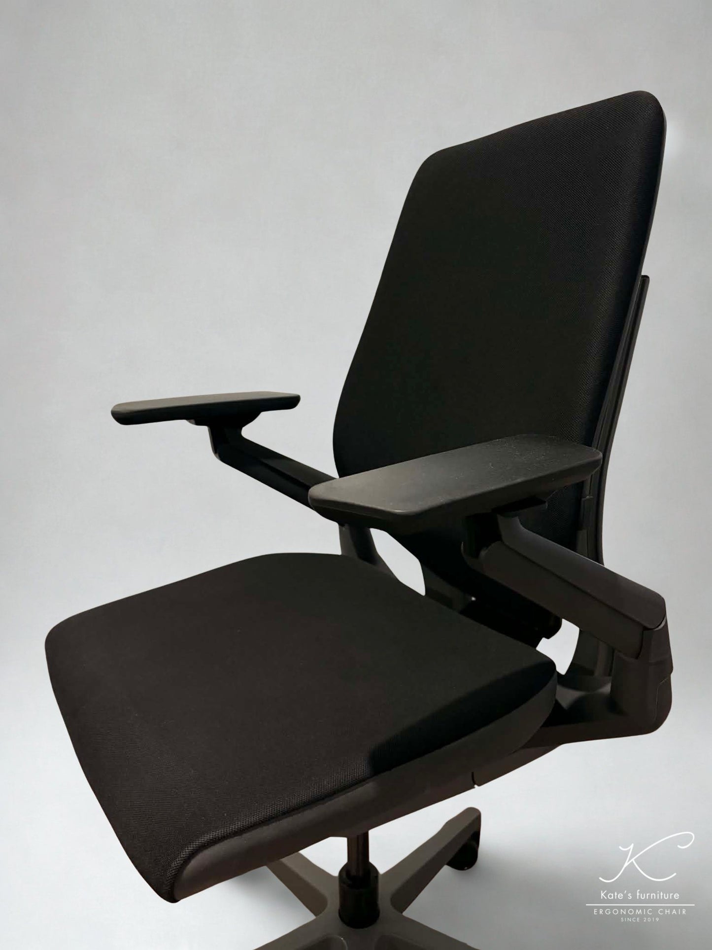 Steelcase Gesture Ergonomic Office Chair – Fully Refurbished