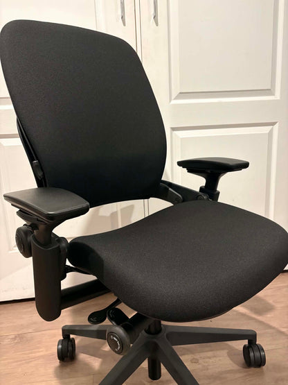 Steelcase Leap V2 chair (Brand New, Unused) - With or without armrest