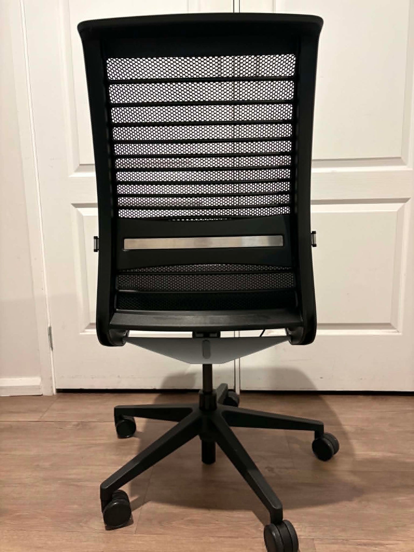 Steelcase Think V2 Ergonomic Office Chair – No Arms – Fully Refurbished