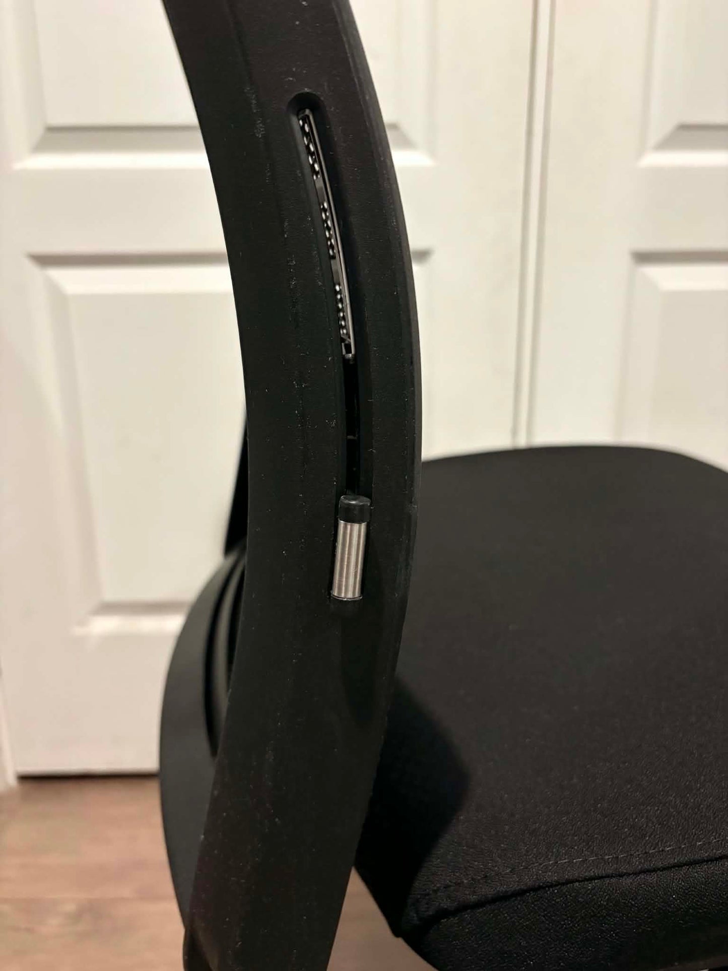 Steelcase Think V2 Ergonomic Office Chair – No Arms – Fully Refurbished