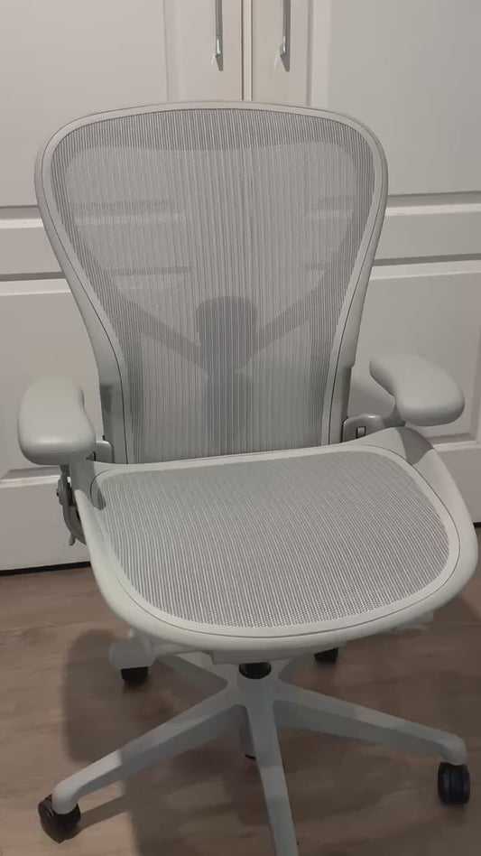 Herman Miller Aeron Remastered office chair - Brand new - Size C